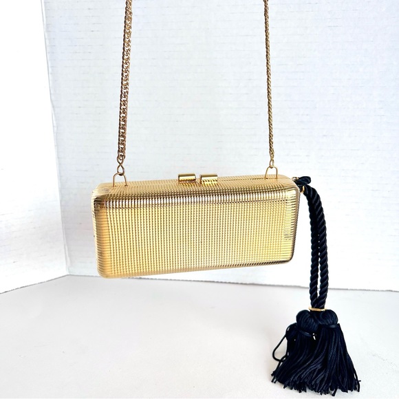Vintage Columbine Evening Bag | Shiney Gold Metal with Tassle Size: Os - Picture 6 of 11